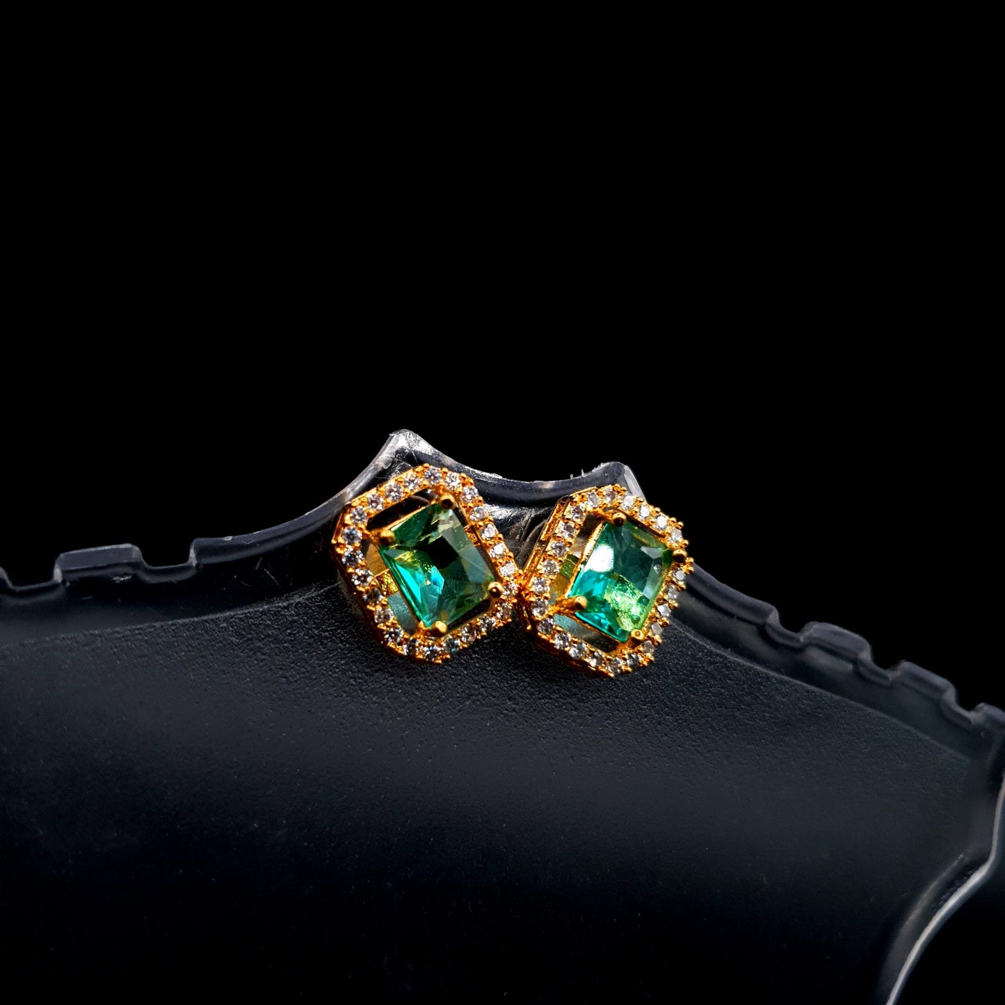 GREEN N-DESIGN-GOLDEN image 0