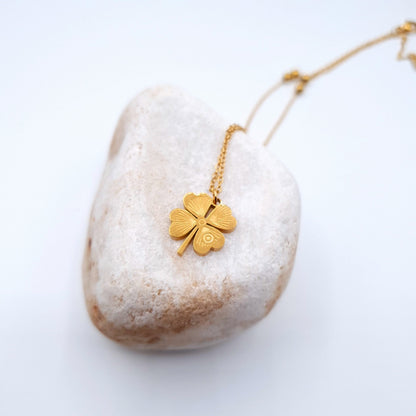 Maple leaf pendant with chain captures nature?s beauty in a stunning design. A symbol of strength and grace, perfect for any occasion. image 4