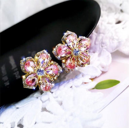 Flower Stud Earrings With Shiny Rhinestone image 4