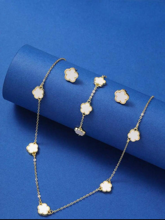 04 PIECES PENDENT SET image 0