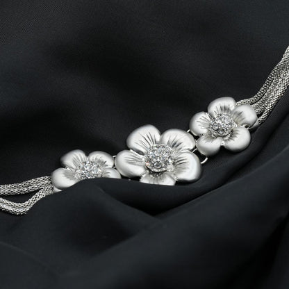 Stunning silver floral bracelet with intricate details image 2