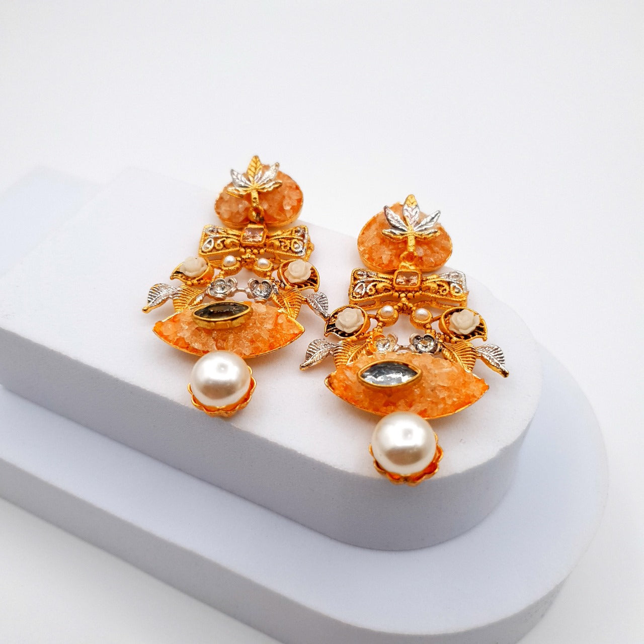 HAND MADE ELEGANCE image 3