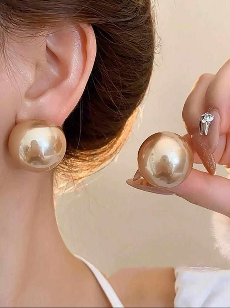 Big Pearl Stud Tops With High-End Elegant image 5