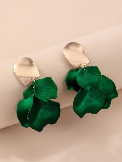 ROSE FLOWER PETALS EARRINGS image 4