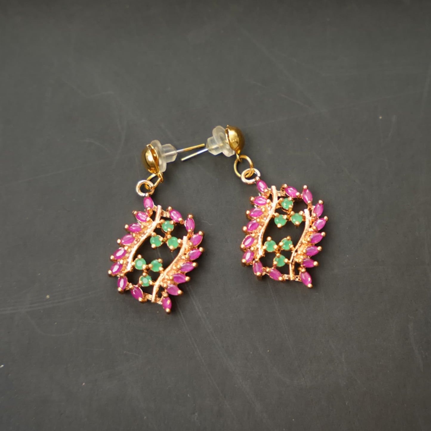 MAROON & GREEN N-DESIGN image 0
