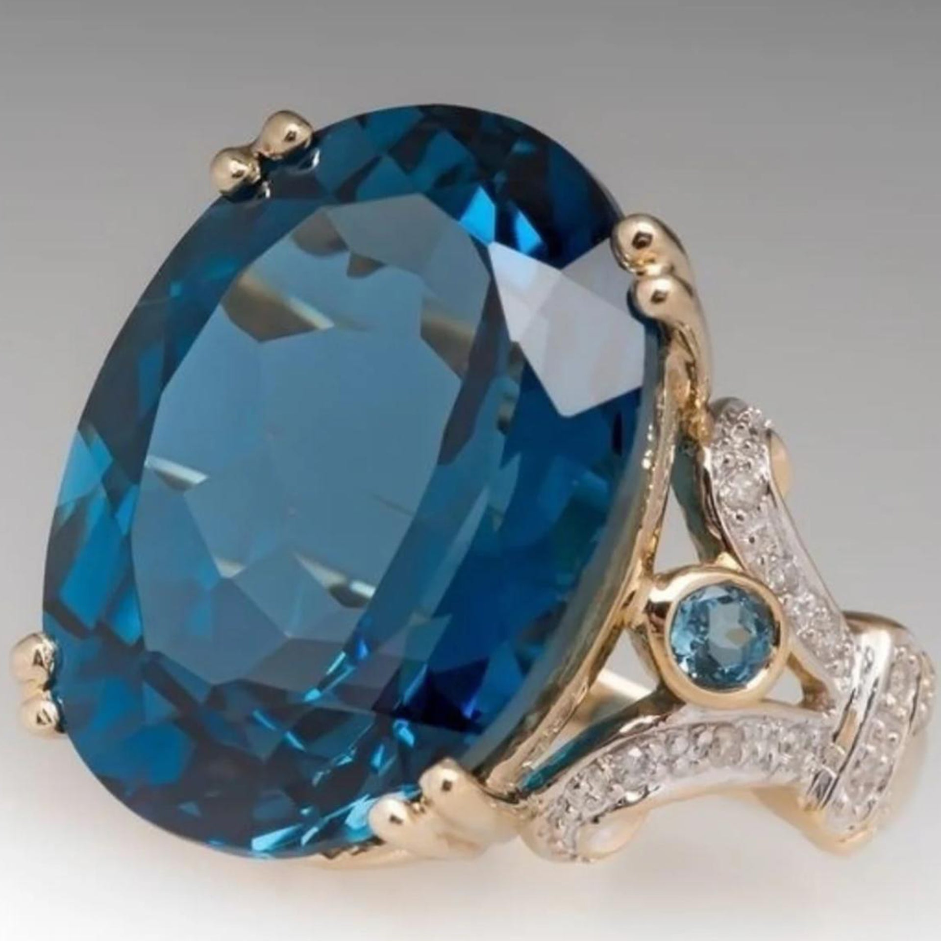 CATHEDRAL RING image 6