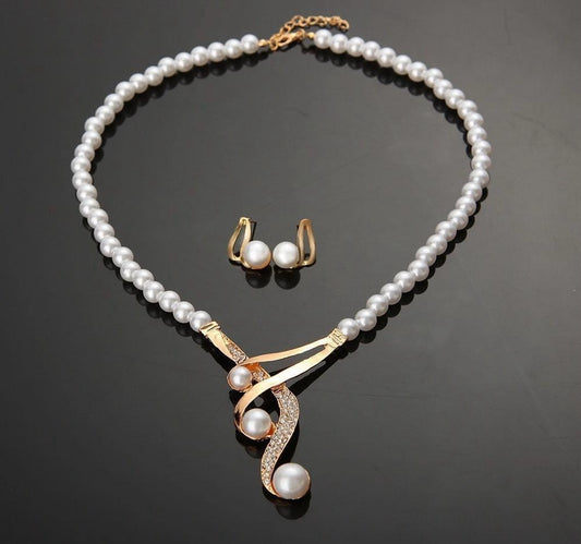 PEARL PENDENT SET image 0