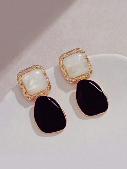 TRENDY ZINC ALLOY GEOMETRIC DROP EARRINGS - Black image