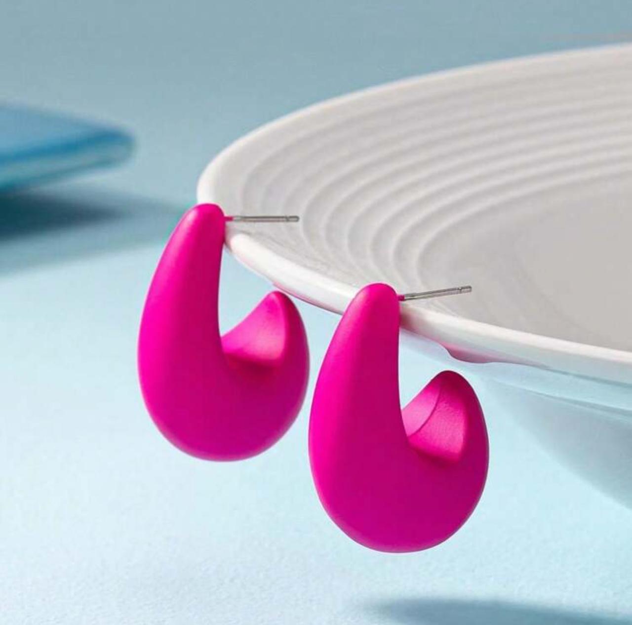 TEAR DROPPED STUDS - PINK image 1