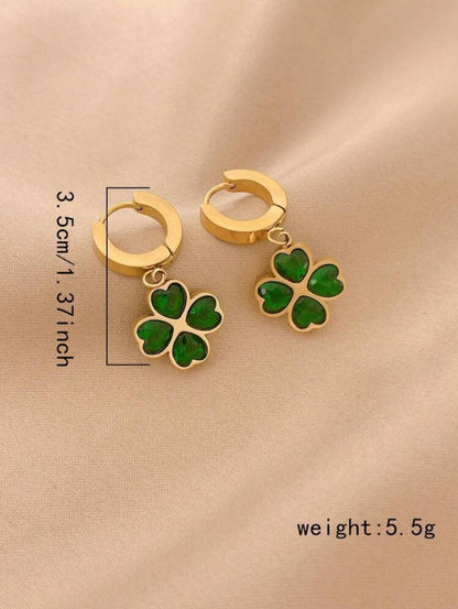 ELEGANT GREEN HEART CUBIC ZIRCONIA SET WITH FLOWER ACCENTS image 8