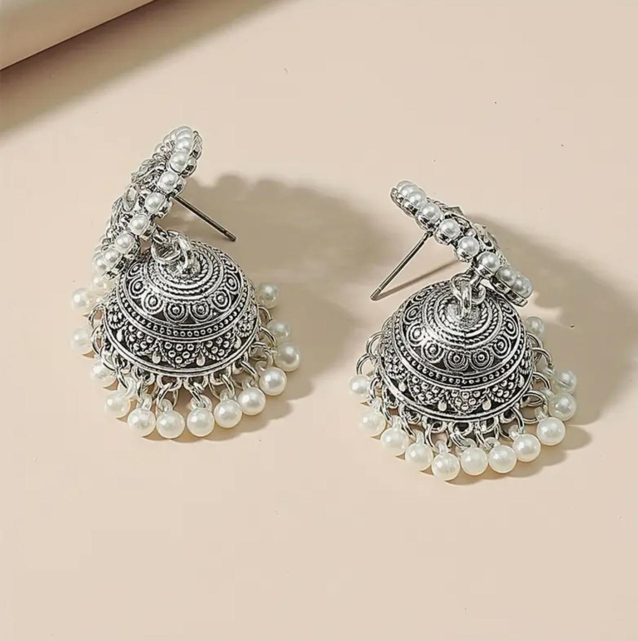 Eastern Bollywood-Inspired Waterdrop-Shaped Earrings image 1