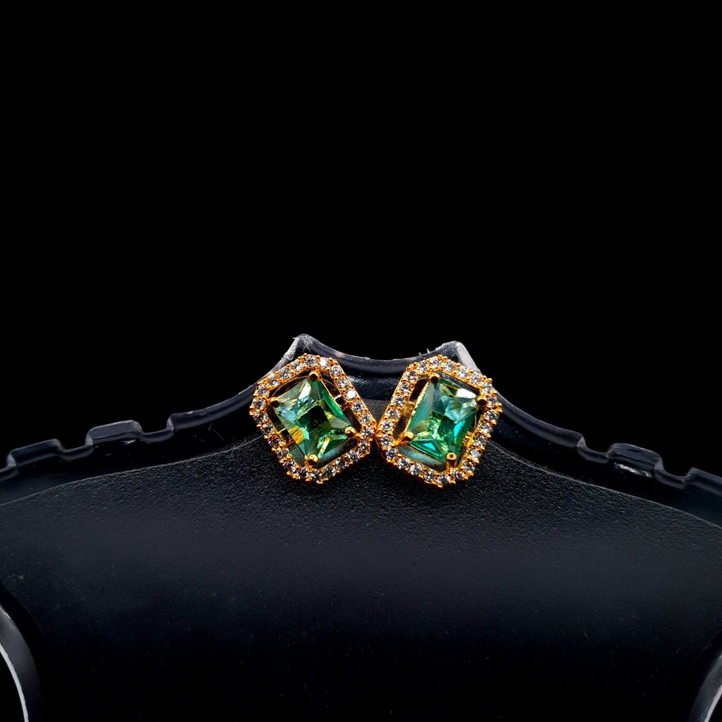 GREEN N-DESIGN-GOLDEN image 3