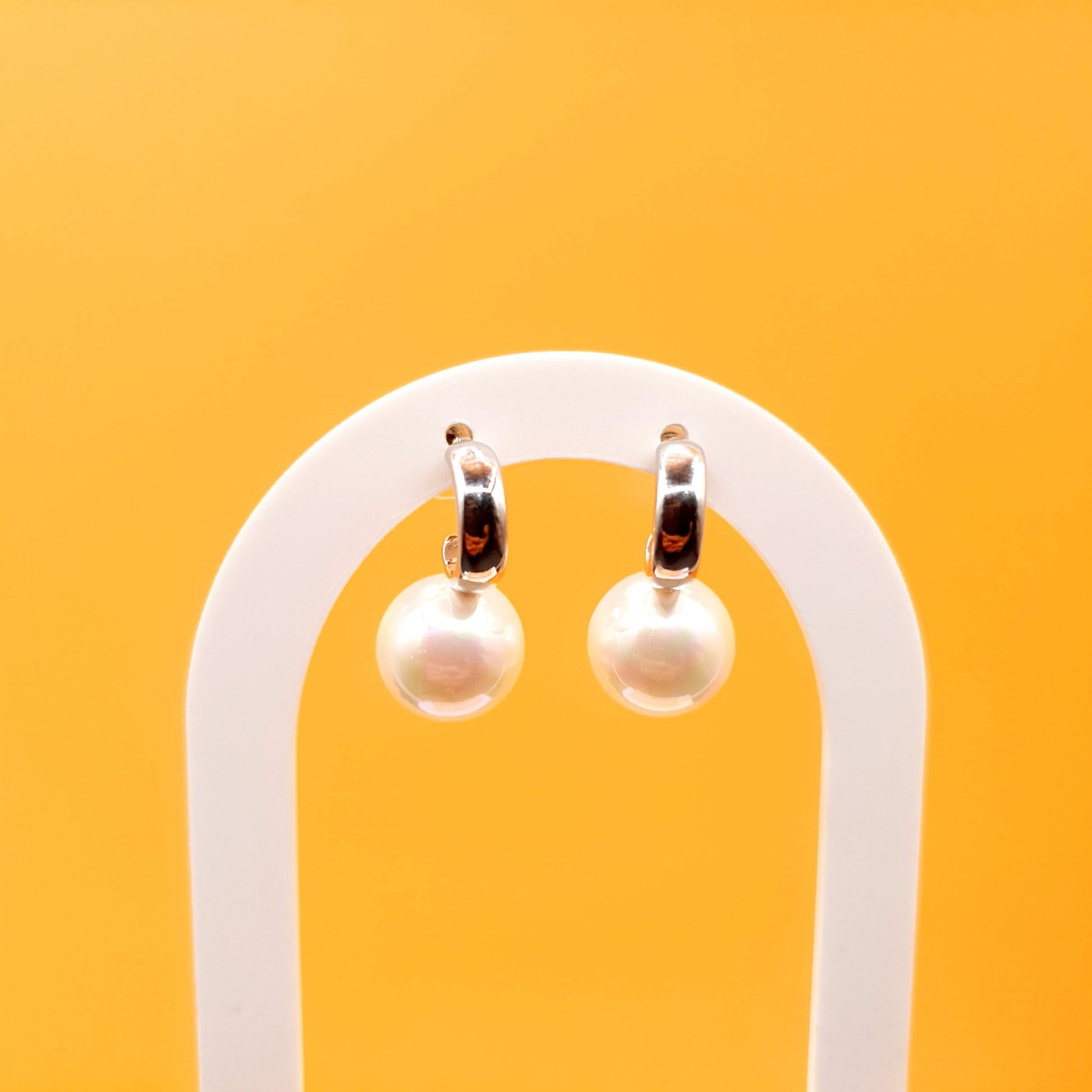 3-D TEAR DROP CRYSTAL STUD image 3