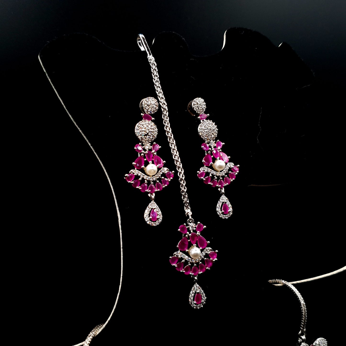 BRIDEL & PARTY WEAR SILVER WITH ZARQAN PINK NEKLACE SET (NEKLACE, BINDI & EAR RINGS) image 4