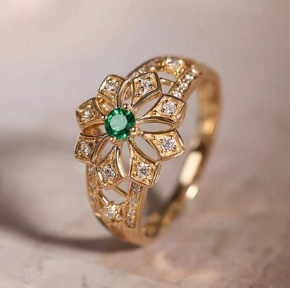 VINTAGE HOLLOW OUT ROUND SHAPED SYNTHETIC GREEN TOPAZ FLOWER RING image 3