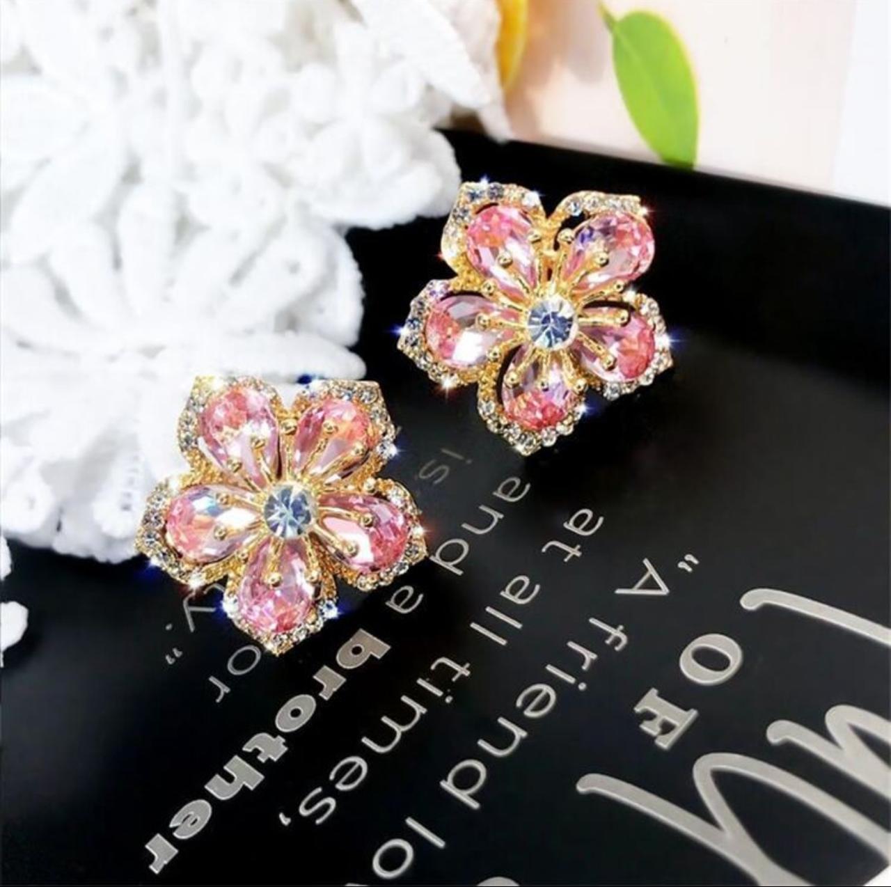 Flower Stud Earrings With Shiny Rhinestone image 3