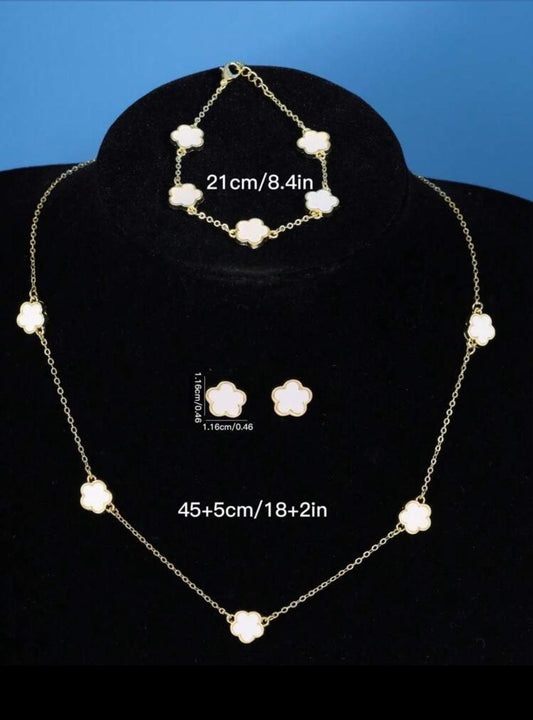 04 PIECES PENDENT SET image 1