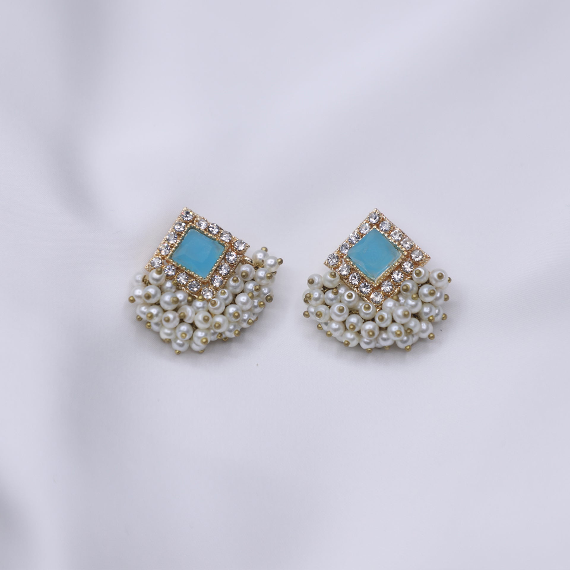 FEROZA PEARLED STUDS image 2