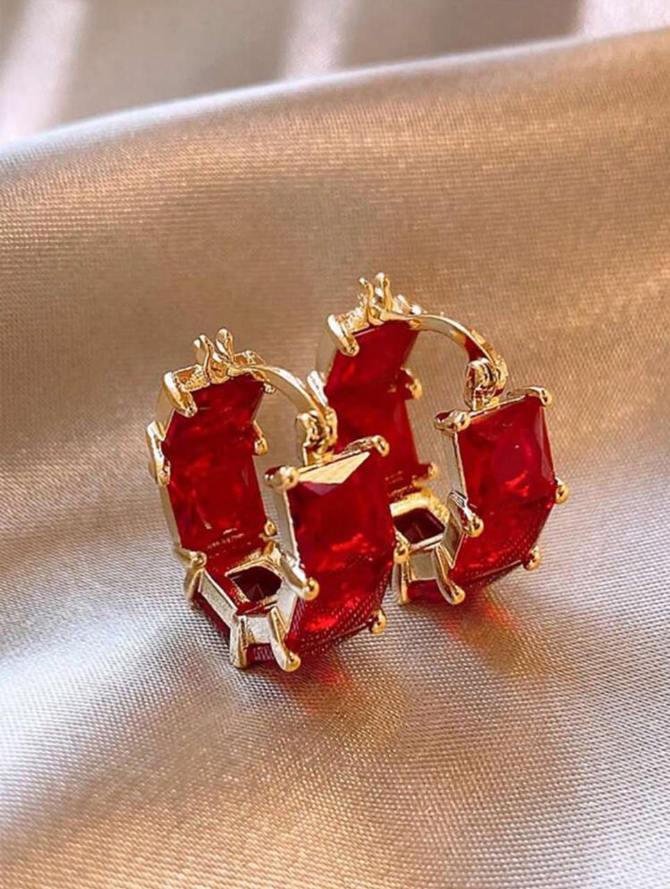 ZARQOONIA EAR HOOP image 2