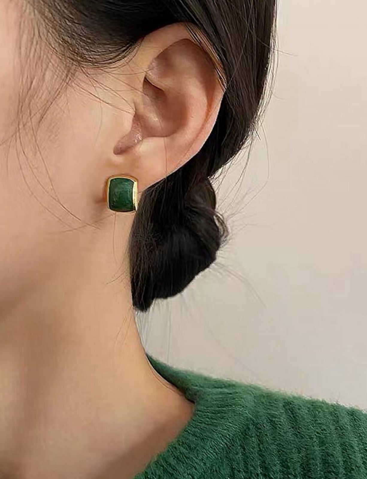 Geometric Stud image 0