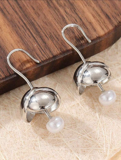 Silver Dome Pearl Drop
