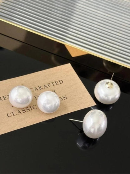 Pearl Decor Stud image 2
