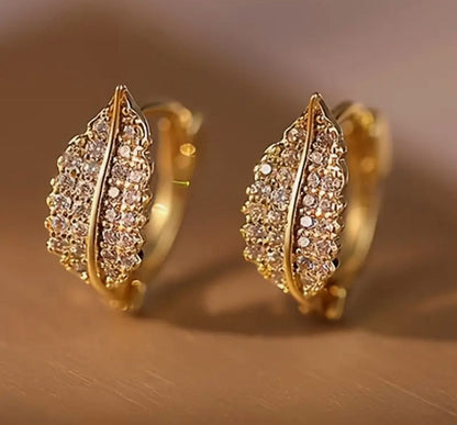 Elegant Leaf-Inspired Cubic Zirconia Hoop Earrings for Women image 2
