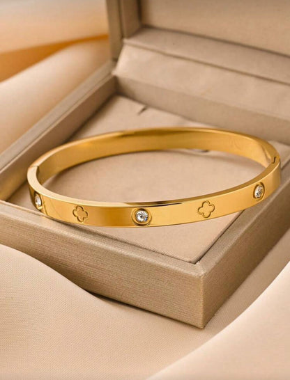 Elegant Gold Plated Bracelet with Diamond Accents image 0