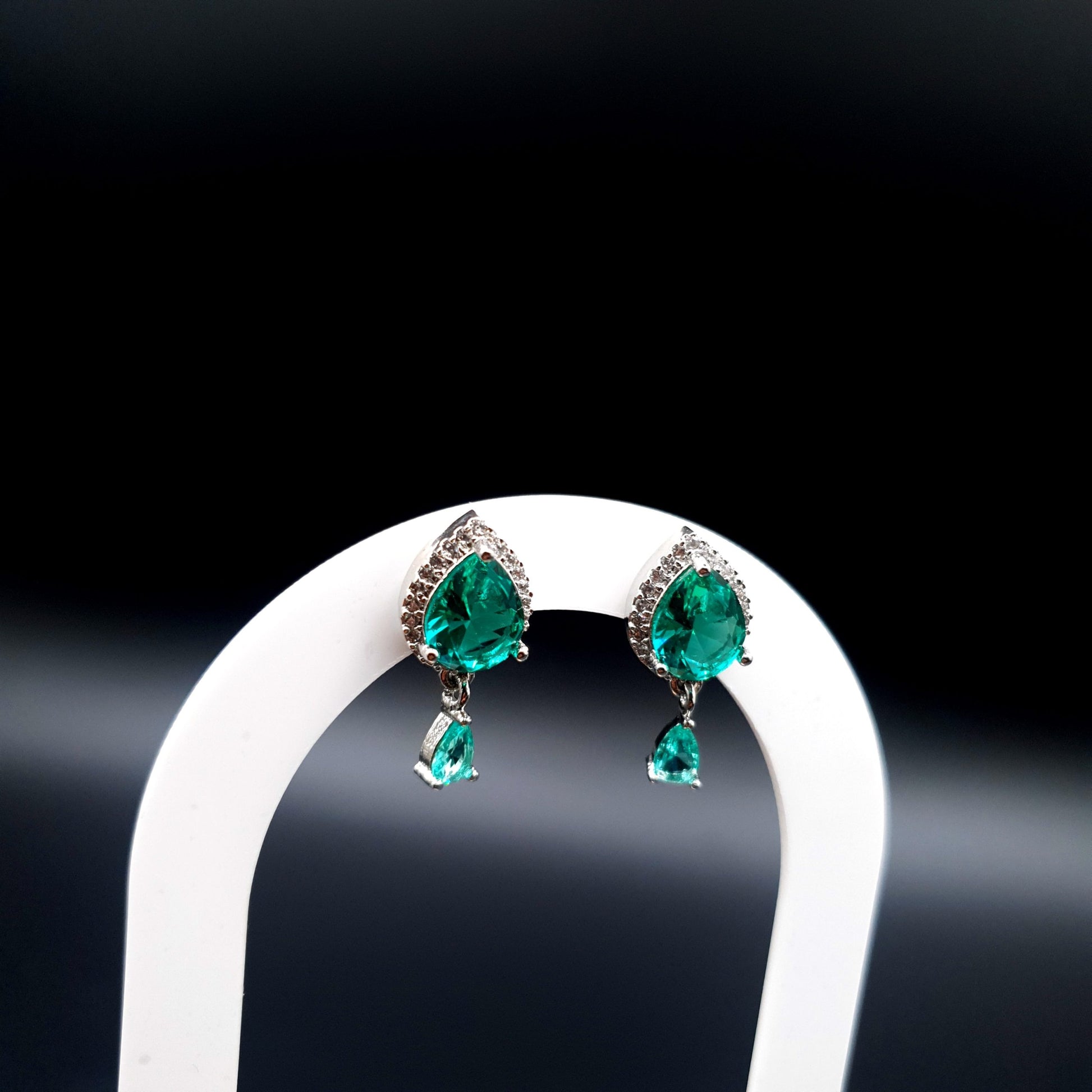GREEN N-DESIGN-SILVER image 2