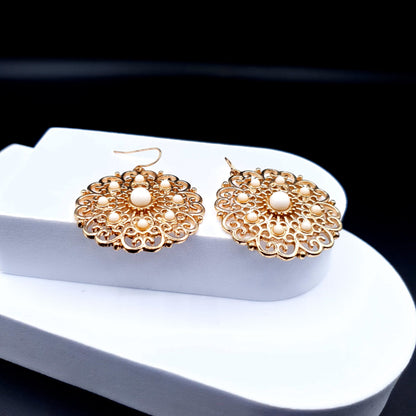 GOLDEN WHITE PEARLS image 0