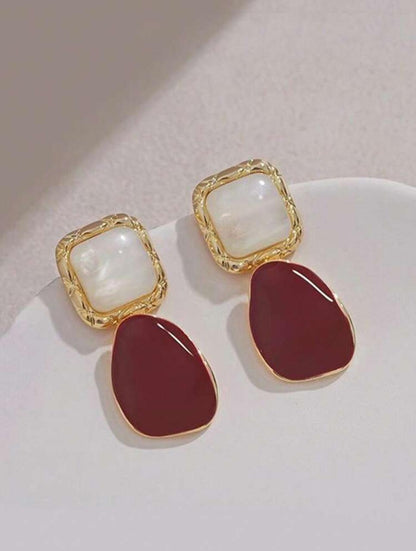 TRENDY ZINC ALLOY GEOMETRIC DROP EARRINGS - Burgendy image