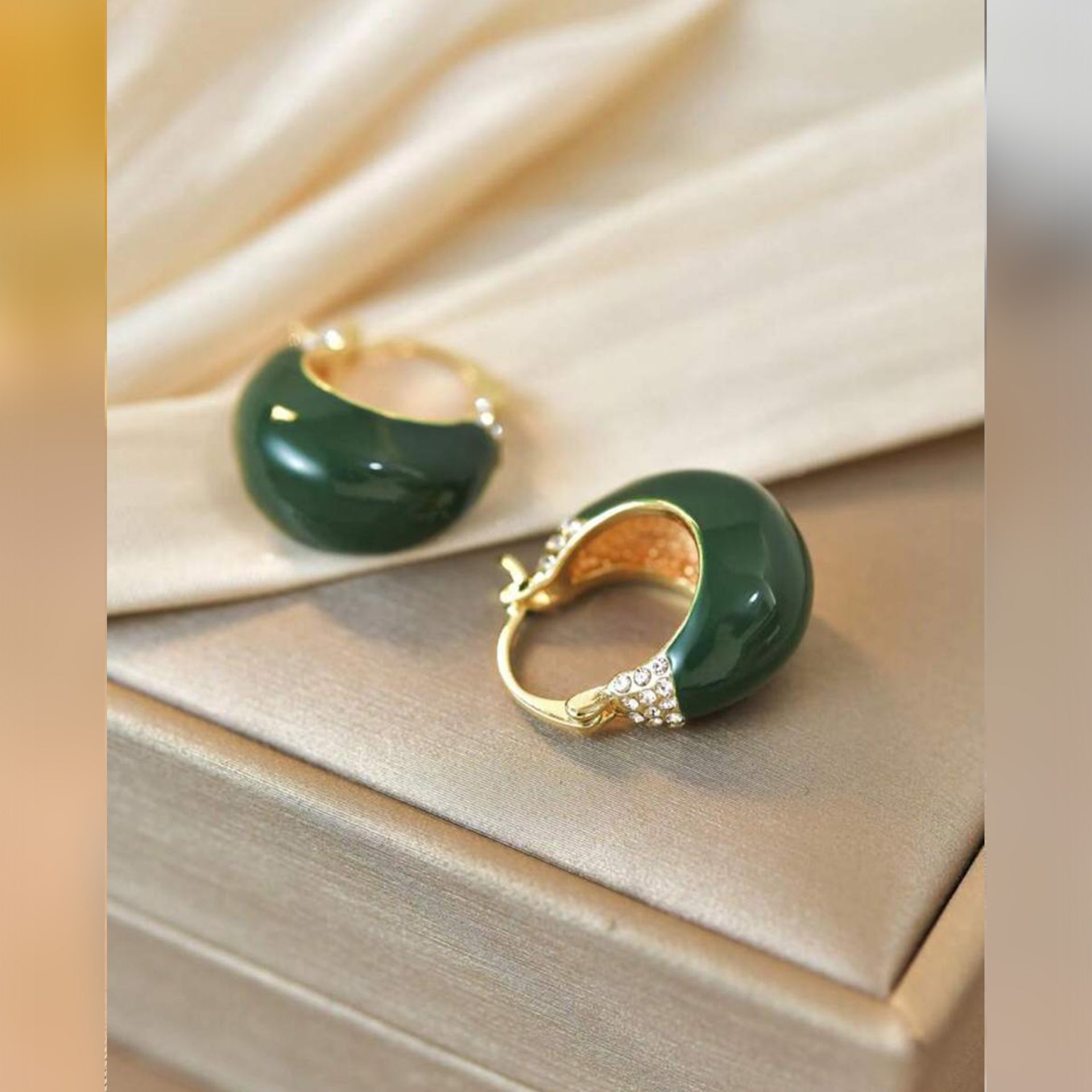 RHINESTONE DÉCOR HOOP image 1