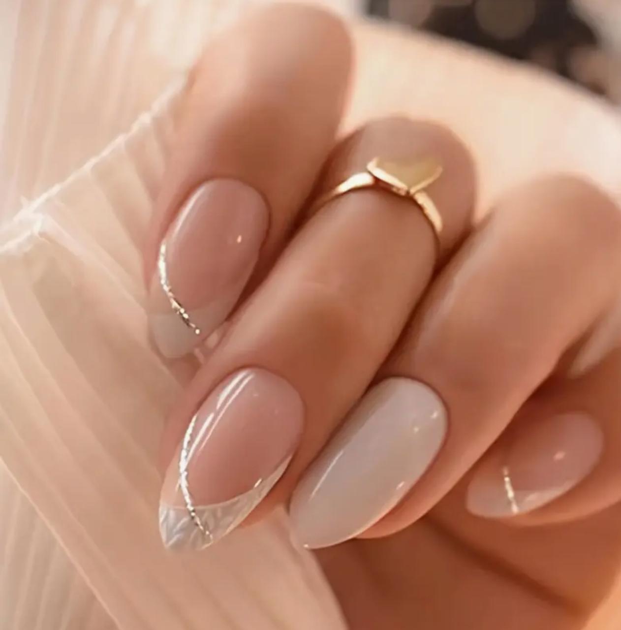 Chic Almond-Shaped, Golden Glitter Accents, Medium Length, French Manicure Style, Easy to Apply & Remove Press-On Nails, Perfect for Casual Attire or Special Occasions. image 3