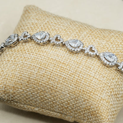 Xuping's signature style - Pear-Shaped Clear Stones with Heart Details image 0