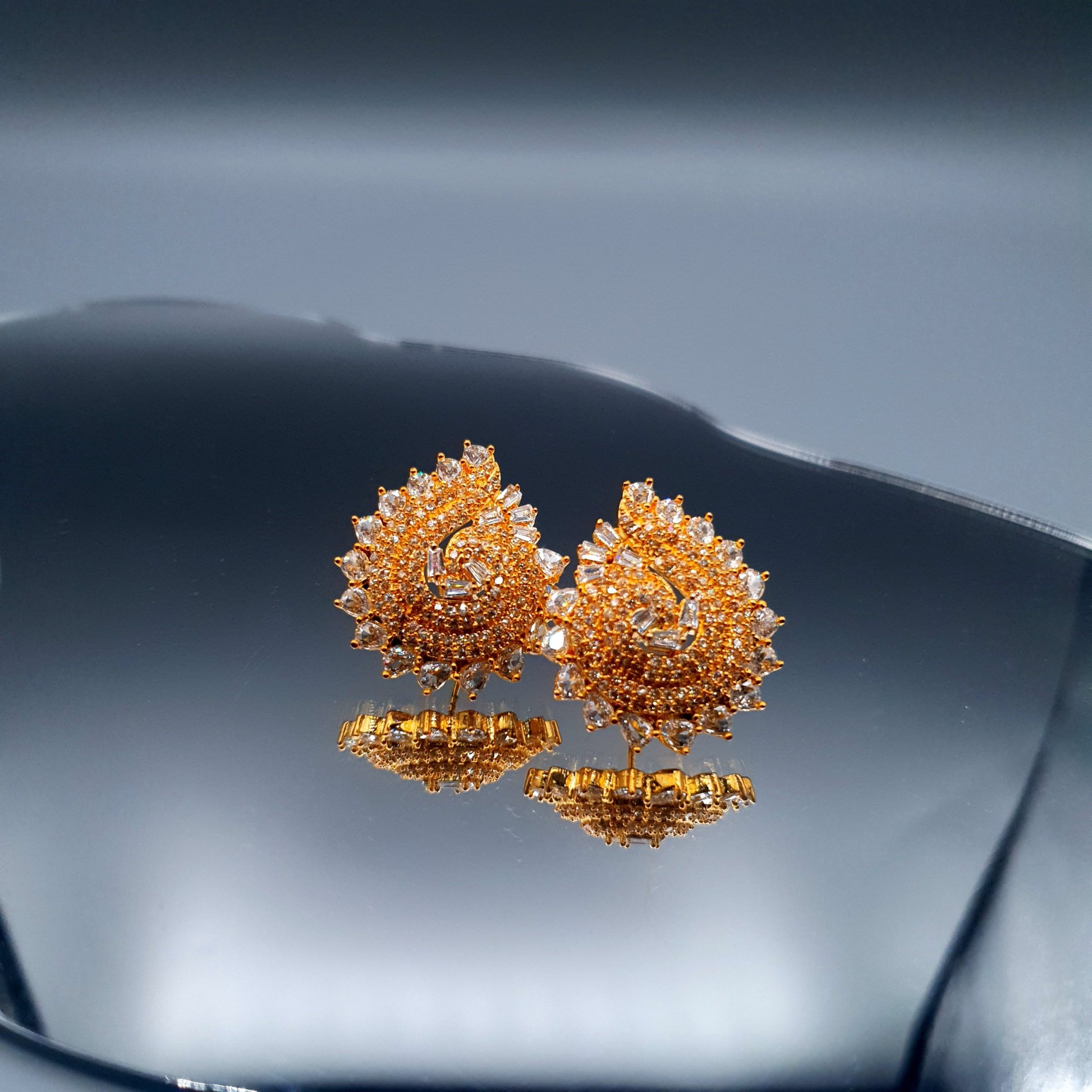 PAN SHAPE FANCY GOLDEN image 1