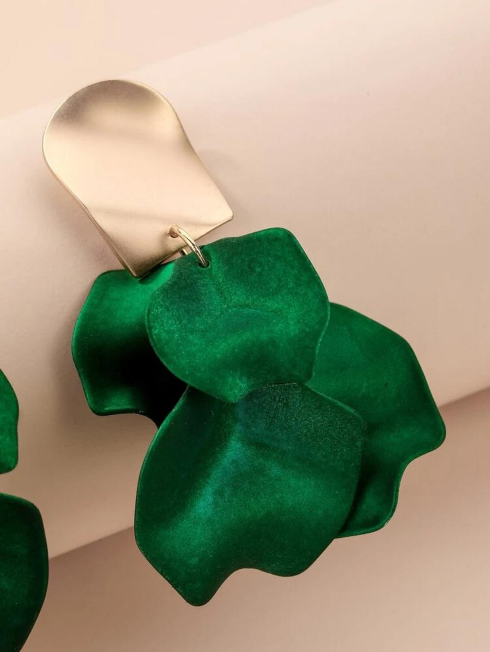 ROSE FLOWER PETALS EARRINGS image 6