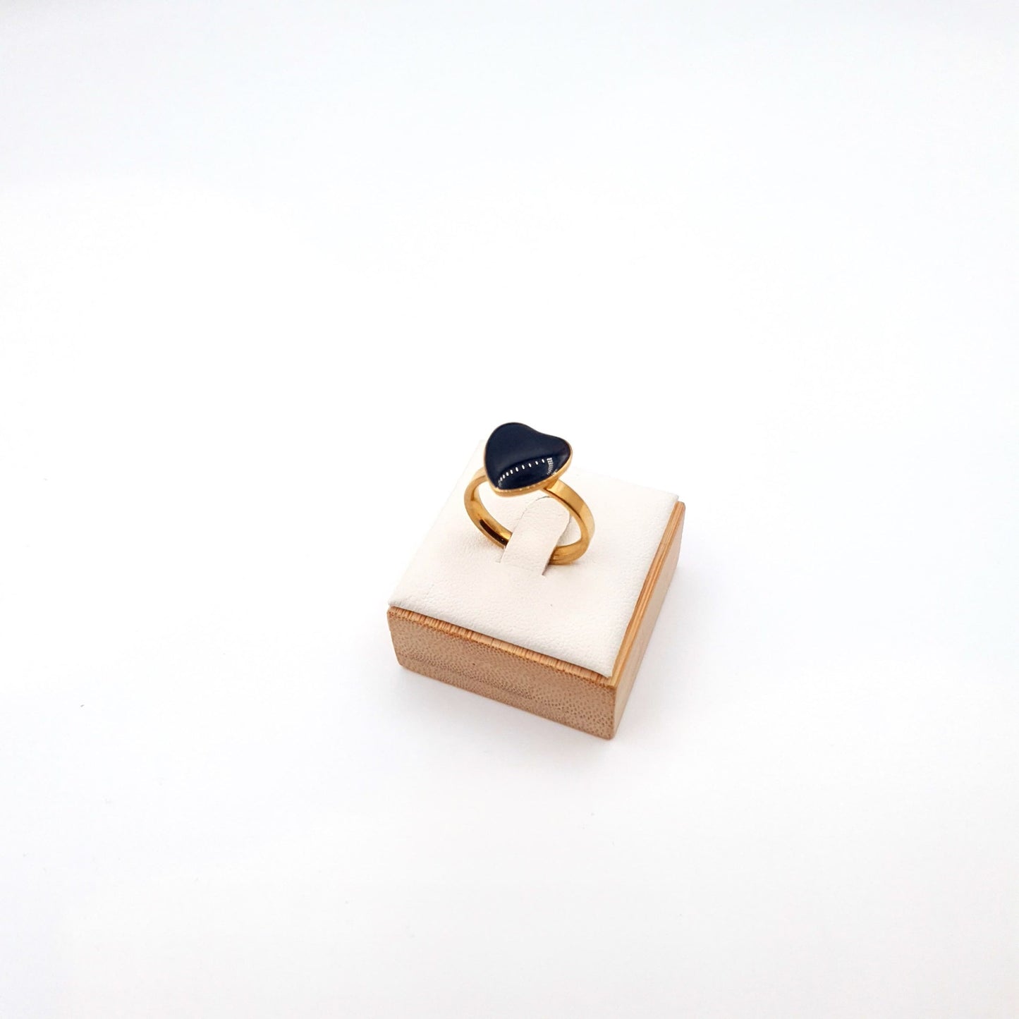 Elegant heart ring symbolizing love and timeless beauty image 0