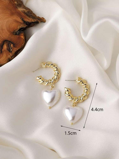 PEARL HEART SHAPED DANGLE image 7
