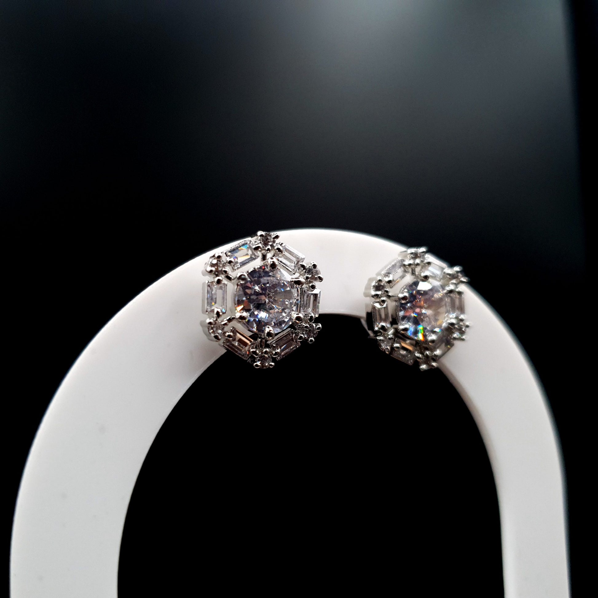 ROUND STYLE- SILVER & A PINK image 5