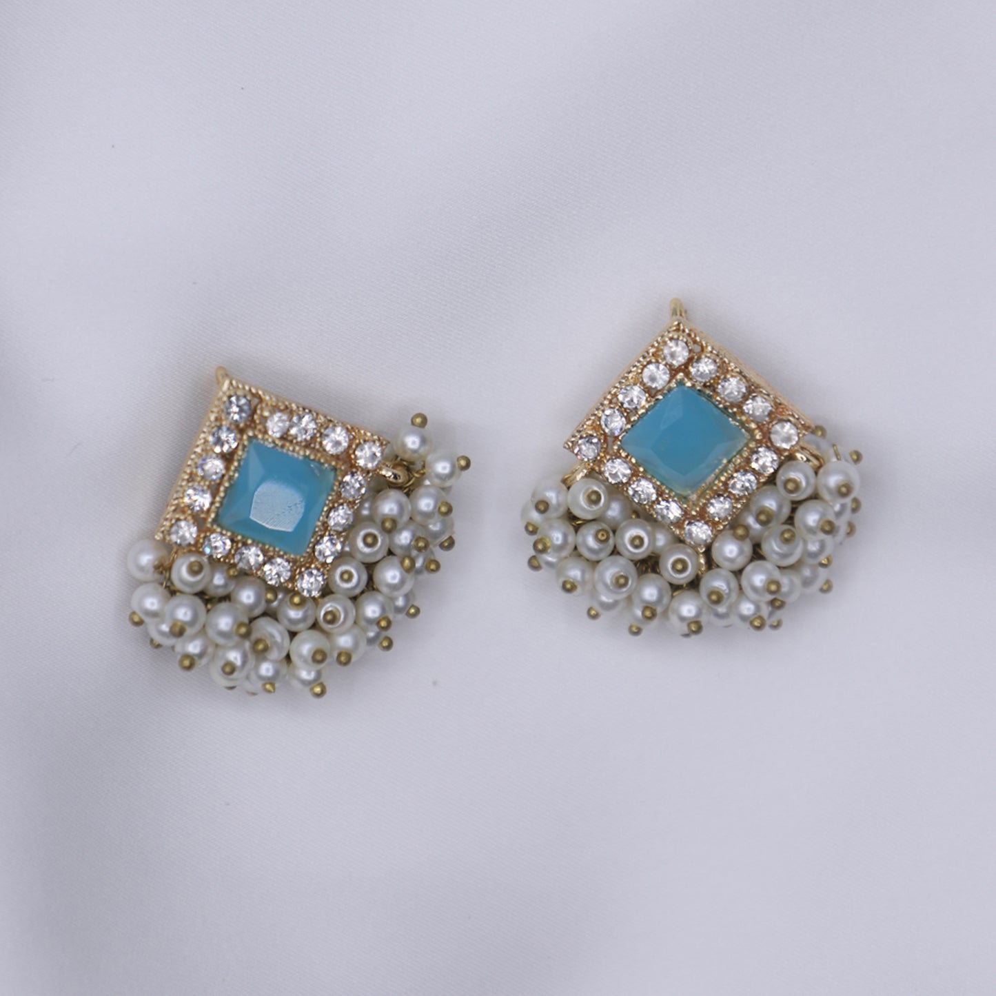 FEROZA PEARLED STUDS image 1