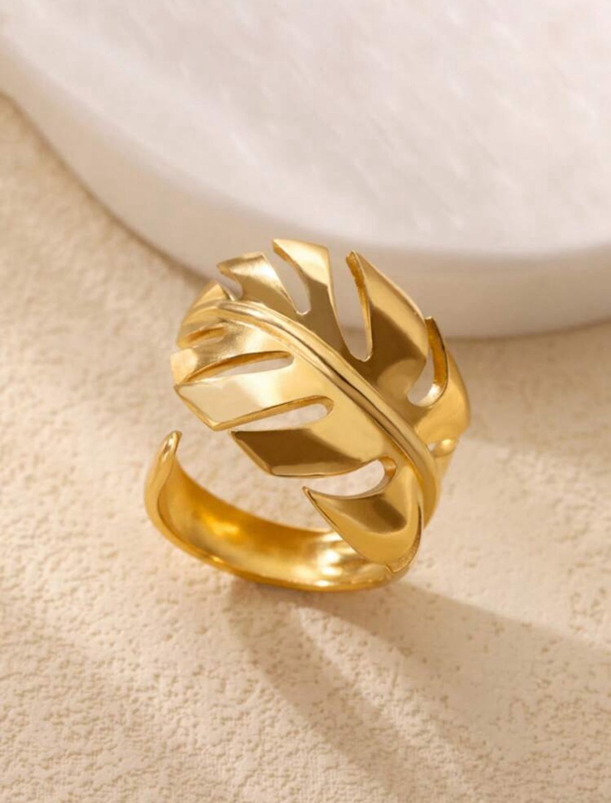 Stainless Steel Leaf Shaped Open Ring, Suitable For Daily Wear. Description: stainless steel image 2